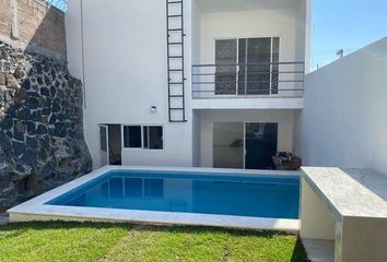 Casa en  Brisas De Cozumel, Brisas, Temixco, Morelos, México