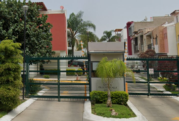 Casa en fraccionamiento en  Calle Isla Mezcala 4951, Cerro Del Tesoro, San Pedro Tlaquepaque, Jalisco, México