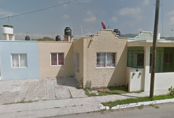 Casa en  C. Neptuno 200, Valle Esmeralda, Iv, 28219 Manzanillo, Col., México