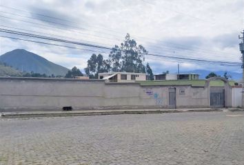 Bodega-Galpon en  Avenida Manuel Córdova Galarza & Sta. Mónica, Quito, Ecuador