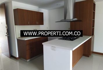 Apartamento en  Loma Del Indio San Diego, Loma De Indio, Medellín, Antioquia, Colombia