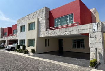 Casa en fraccionamiento en  San Salvador Tizatlali, Metepec, Estado De México, México