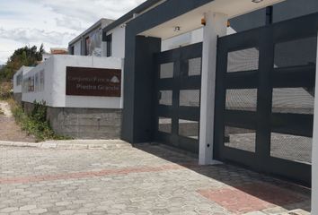 Casa en  Finca Piedra Grande, Inés Gangotena, Sangolquí, Ecuador