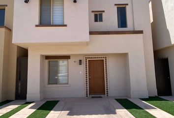 Casa en  Real De Castilla Residencial, Boulevard Juan Navarrete, La Manga, Hermosillo, Sonora, México