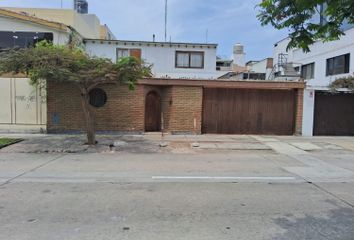 Casa en  Velásquez 218, Lima, Perú