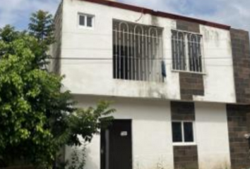 Casa en fraccionamiento en  Carlos Salinas De Gortari, Tuxtla Gutiérrez, Chiapas, México