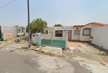 Casa en  Sugi, Fraccionamiento Geovillas Los Pinos, Veracruz, México