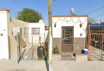 Casa en fraccionamiento en  Calle Almendro 32, Alberos, Praderas De Cadereyta Sector B, Cadereyta Jiménez, Nuevo León, México
