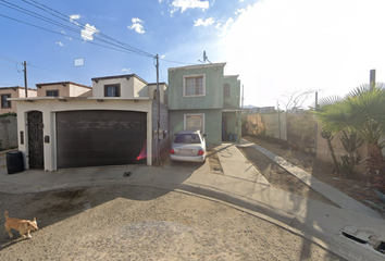 Casa en  Calle Manelich, Tecate, B.c., México