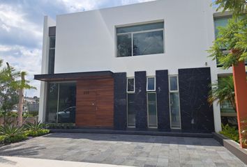 Casa en fraccionamiento en  Vistas De Altozano, Michoacán, México