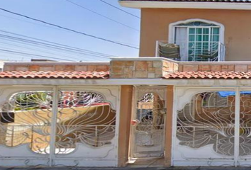 Casa en  Maria Mares, Colonia Jardines Del Nilo, Guadalajara, Jalisco, México