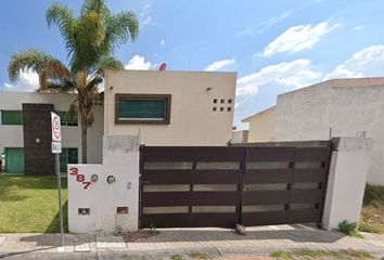 Casa en fraccionamiento en  Av. Senda Eterna, Milenio Iii, Santiago De Querétaro, Querétaro, México