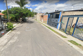 Casa en  Calle Paseo De La Sauceda Sur, Puente Viejo, Paseo Puente Viejo, Jalisco, México