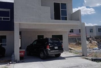 Casa en fraccionamiento en  Avenida Valle Azul, Valle Azul, Nuevo León, México