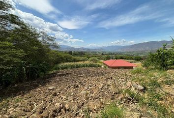 Terreno Comercial en  Catamayo, Ecuador