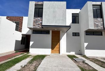 Casa en fraccionamiento en  Cto. Lago Travis 122, San Luis Potosí, México