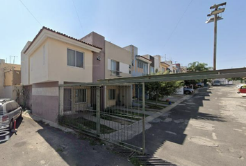 Casa en  Calle Leonor Pintado 355, Insurgentes De La Presa, Guadalajara, Jalisco, México