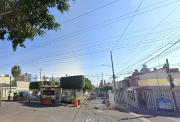 Casa en condominio en  Paseo Torremolinos Este, Francisco Villa, Zapopan, Jalisco, México