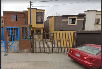 Casa en  Calle Maykop 23871, Fontana Iii, Tijuana, Baja California, México
