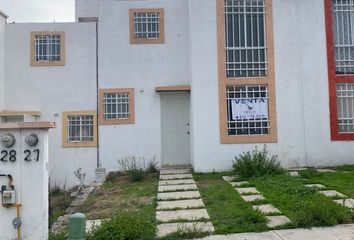 Casa en condominio en  Calle Volcán 421, Satélite, Santiago De Querétaro, Querétaro, México