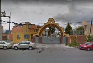 Casa en condominio en  Avenida Independencia 200, Mz 008, Barrio De Santa Clara, Toluca De Lerdo, Estado De México, México