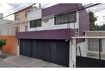 Casa en  Pirules 4, Valle De San Mateo, 53240 Naucalpan De Juárez, Méx., México