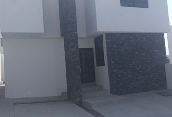 Casa en fraccionamiento en  Colinas De Juriquilla, Monte Elbrus, Juriquilla, Querétaro, México