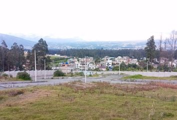 Terreno Comercial en  Calle F, Quito, Ecuador