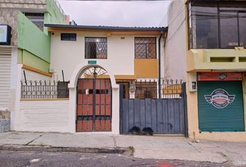 Casa en  Juan De La Merced N83-41, Carcelén, Quito, Ecuador