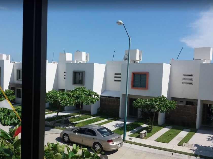 venta Casa en Valle de las Garzas, Manzanillo (ADJ558493)