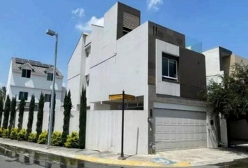 Casa en  Veta, Residencial Puerta De Hierro, Monterrey, Nuevo León, México