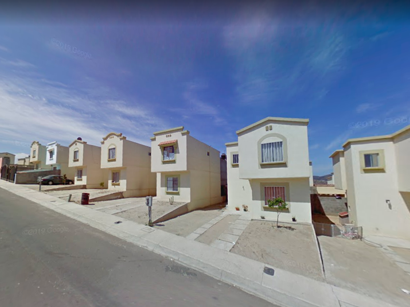 venta Casa en Moderna, Ensenada, Ensenada (CP8438)