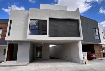 Casa en  Residencial Campo Azul, Prolongación Calzada De Guadalupe, San Luis Potosí, S.l.p., México