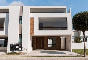 Casa en fraccionamiento en  Boulevard De Los Lagos, Gran Reserva, Parque San Luis Potosí, Ocoyucan, Puebla, 72865, Mex