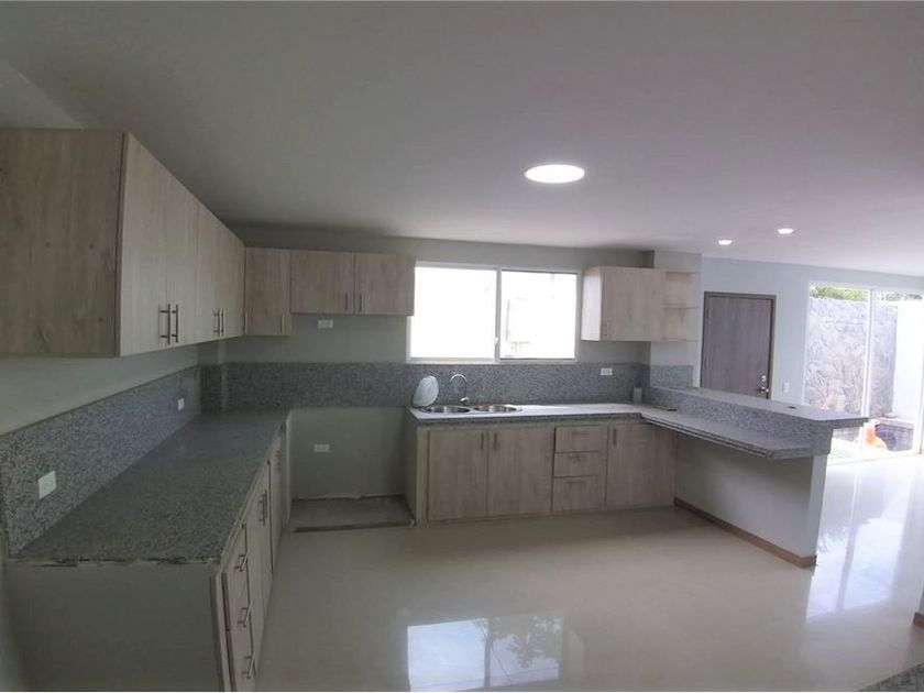 venta Casa en Tarqui, Manta (104796) icasas.ec