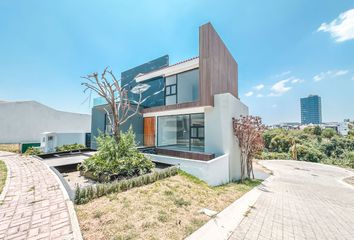 Casa en  La Vista Country Club, Vía Atlixcáyotl, Sta María Tonanzintla, San Andrés Cholula, Puebla, México