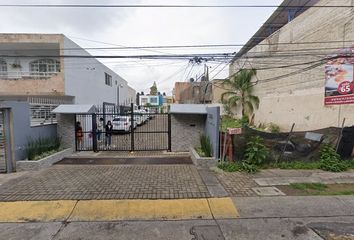 Casa en  Jardines El Sauz, Guadalajara, Jalisco