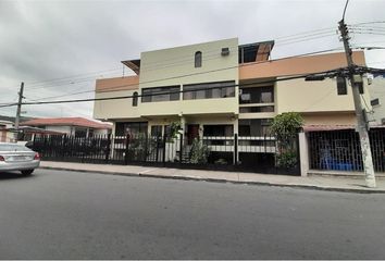 Casa en  Urdesa Central, Guayaquil, Ecuador