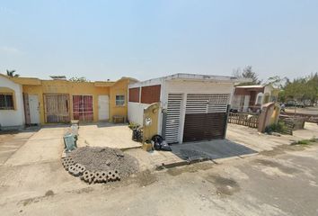 Casa en  Cto. A Sur, Los Volcanes, Veracruz, México