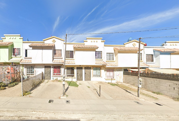 Casa en fraccionamiento en  Privada Baja California, Urbivilla Del Prado Ii, Tijuana, Baja California, México