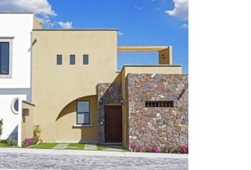 Casa en condominio en  Tierradentro Villas & Condominio, Libramiento José Manuel Zavala, Fraccionamiento Tierradentro, San Miguel De Allende, Guanajuato, México