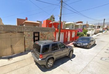 Casa en  Profesor Eduardo Zamora, Magisterial, Ensenada, Baja California, México