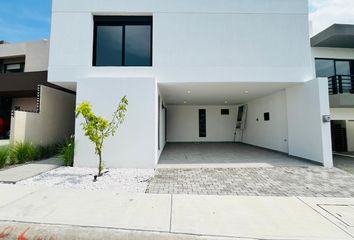 Casa en fraccionamiento en  Fraccionamiento Lomas De La Rioja, Veracruz, México