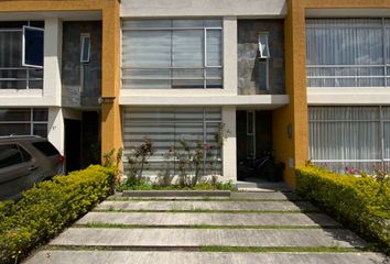 Casa en  Avenida Mariana De Jesús & Avenida El Inca, Quito, Ecuador
