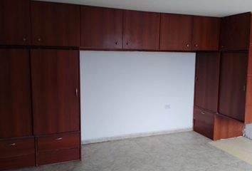 Apartamento en  Farmacia Droguería San Jorge De Villa Del Sur, Calle 27, Villa Delsur, Cali, Valle Del Cauca, Colombia
