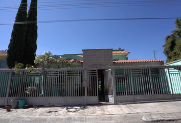 Casa en fraccionamiento en  Jardines De Santa Anita, Jardín De Los Pensamientos, Jardines De Santa Anita, San Agustín, Jalisco, México
