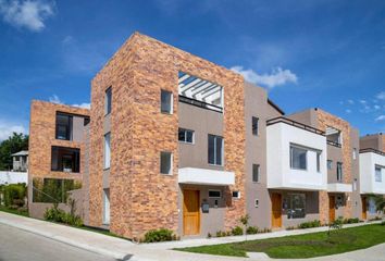 Casa en  Mhv7+ccw Quito, Ecuador