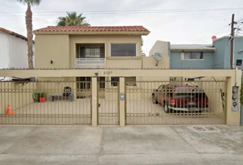 Casa en  Del Volcán, Playas, Costa De Oro, 22506 Tijuana, Baja California, México