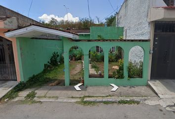 Casa en  Cto. Colonial 66, Colonial, Tepic, Nayarit, México