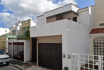 Casa en  Calle Cataluña 5, Sm 41, Cancún, Quintana Roo, México